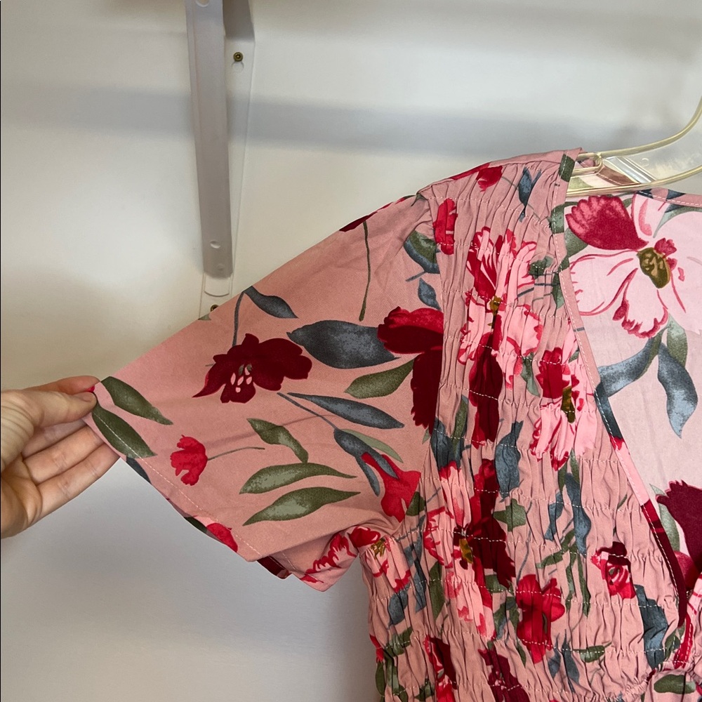 Amazon Short Sleeve Floral Pink Dress with Pockets- M‎ - Picture 3 of 7